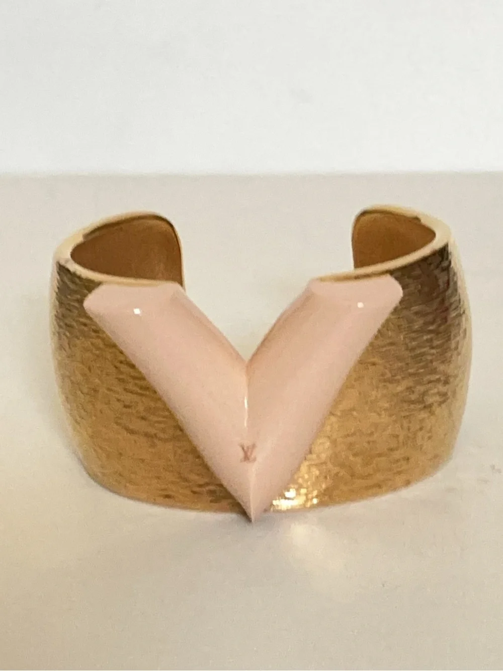 Louis Vuitton Essential V Colorama Cuff Bracelet Gold Tone Interchangeable Vs